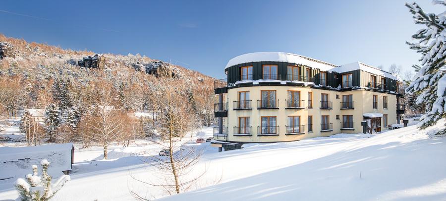 Hotel Ostrov ติซา ภายนอก รูปภาพ