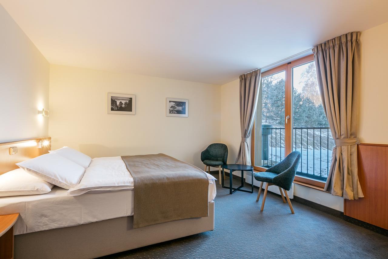Hotel Ostrov ติซา ภายนอก รูปภาพ